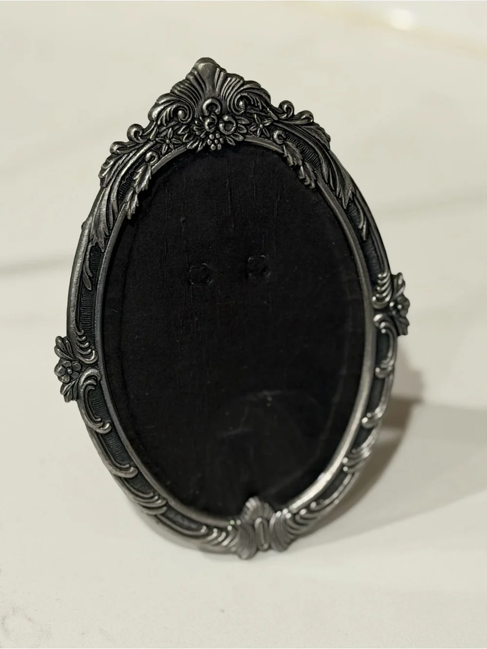 Victorian Style Ornate Oval Photo Frame Silver